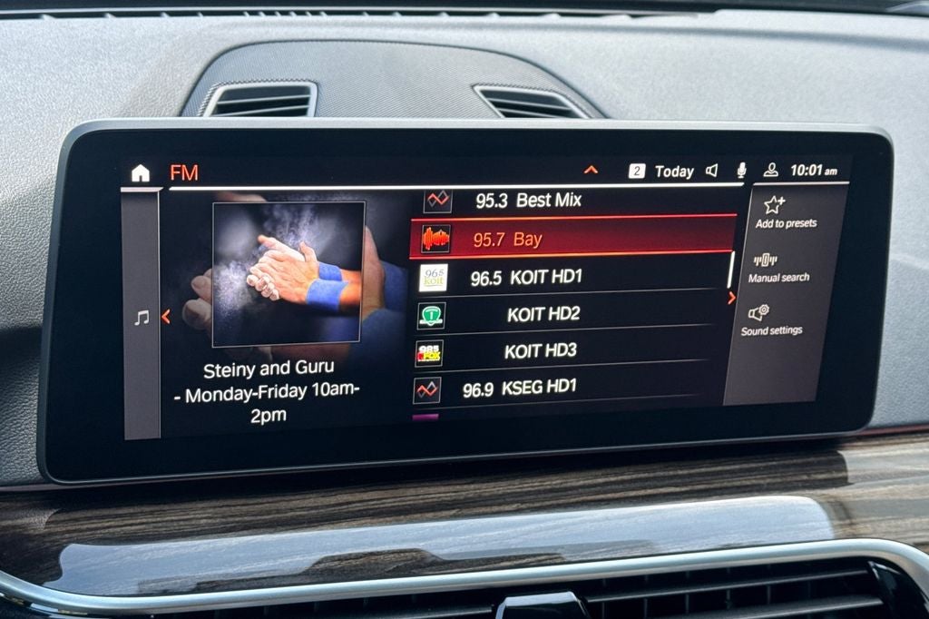 2023 BMW 5 Series 530i