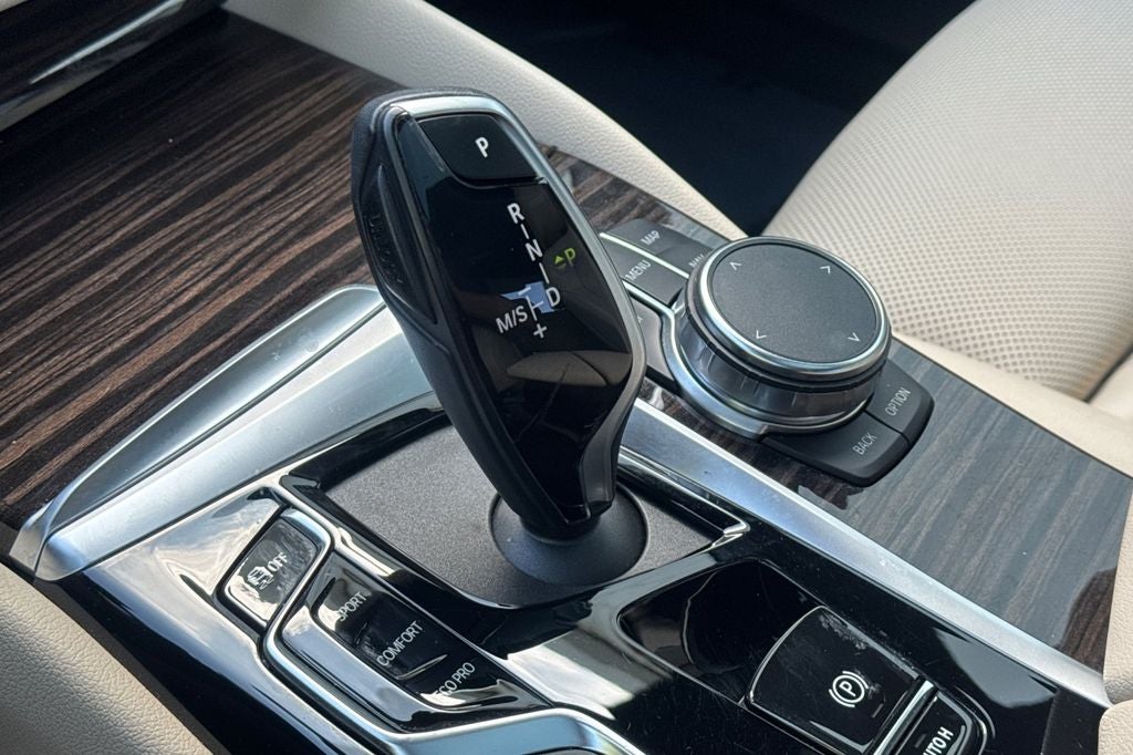 2023 BMW 5 Series 530i