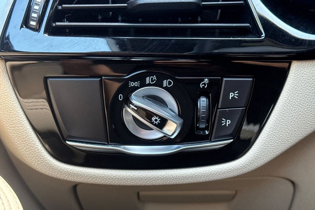 2023 BMW 5 Series 530i