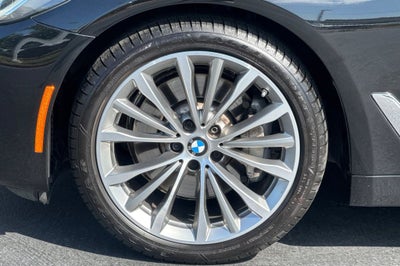 2023 BMW 5 Series 530i