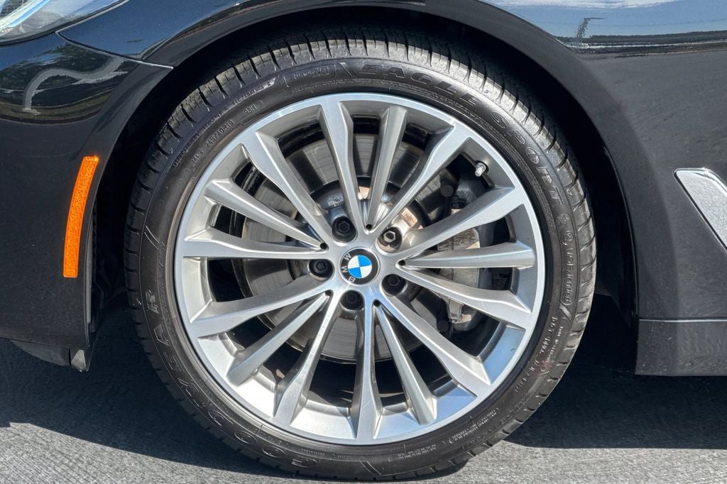 2023 BMW 5 Series 530i