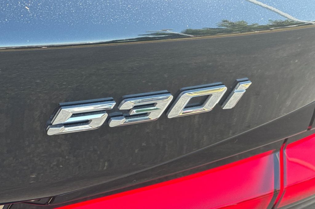 2023 BMW 5 Series 530i