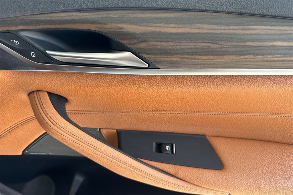 2022 BMW 5 Series 530i