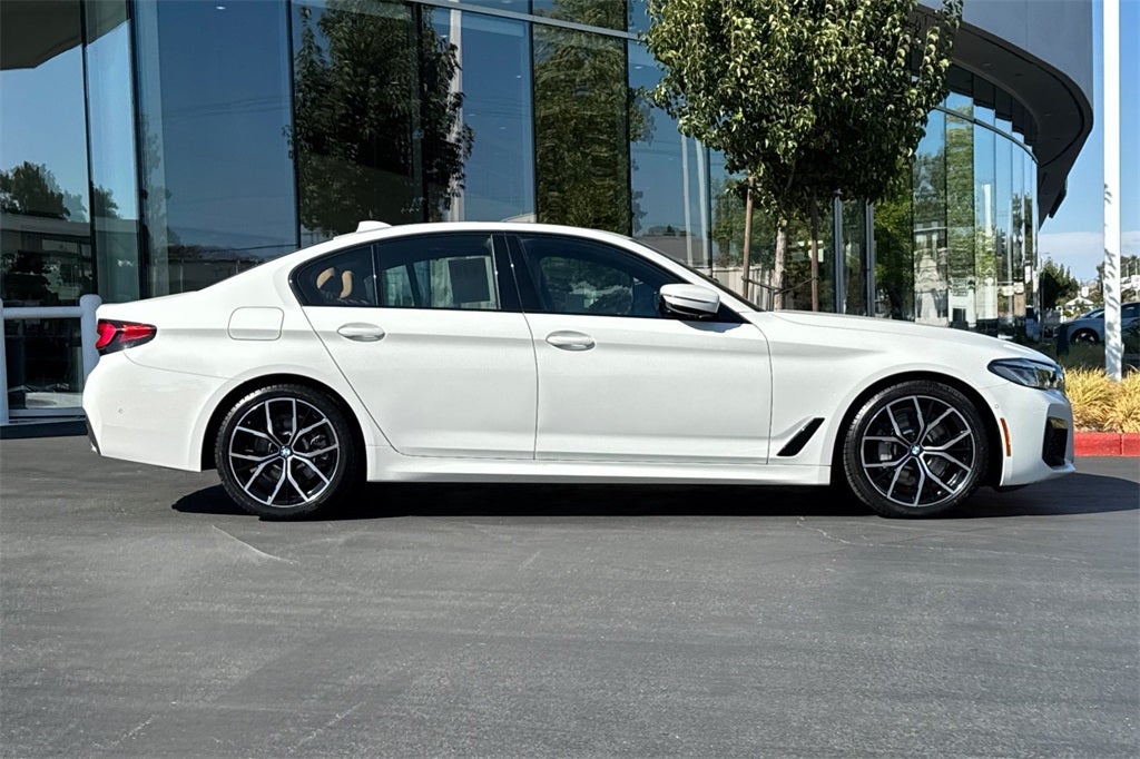 2022 BMW 5 Series 530i