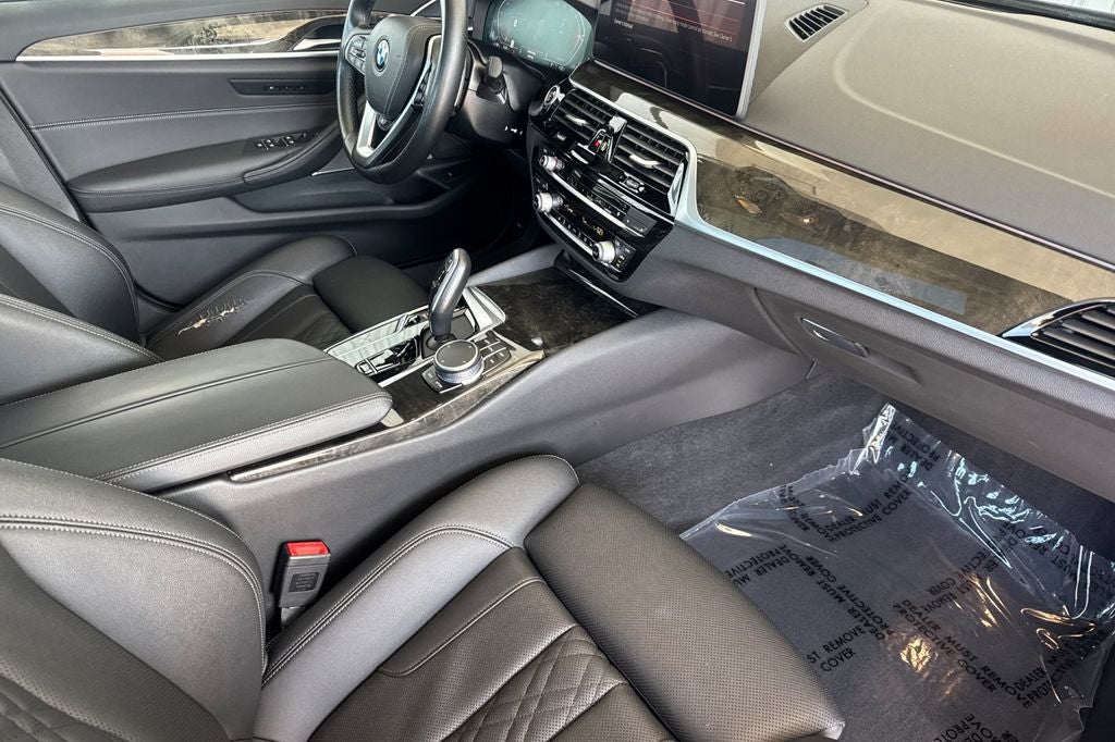 2022 BMW 5 Series 540i