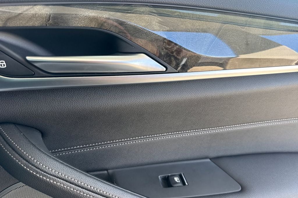 2022 BMW 5 Series 540i
