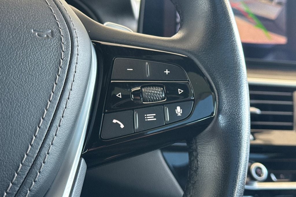 2022 BMW 5 Series 540i
