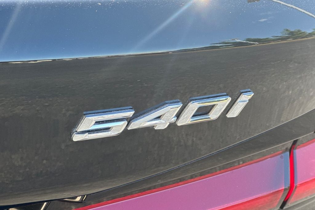 2022 BMW 5 Series 540i
