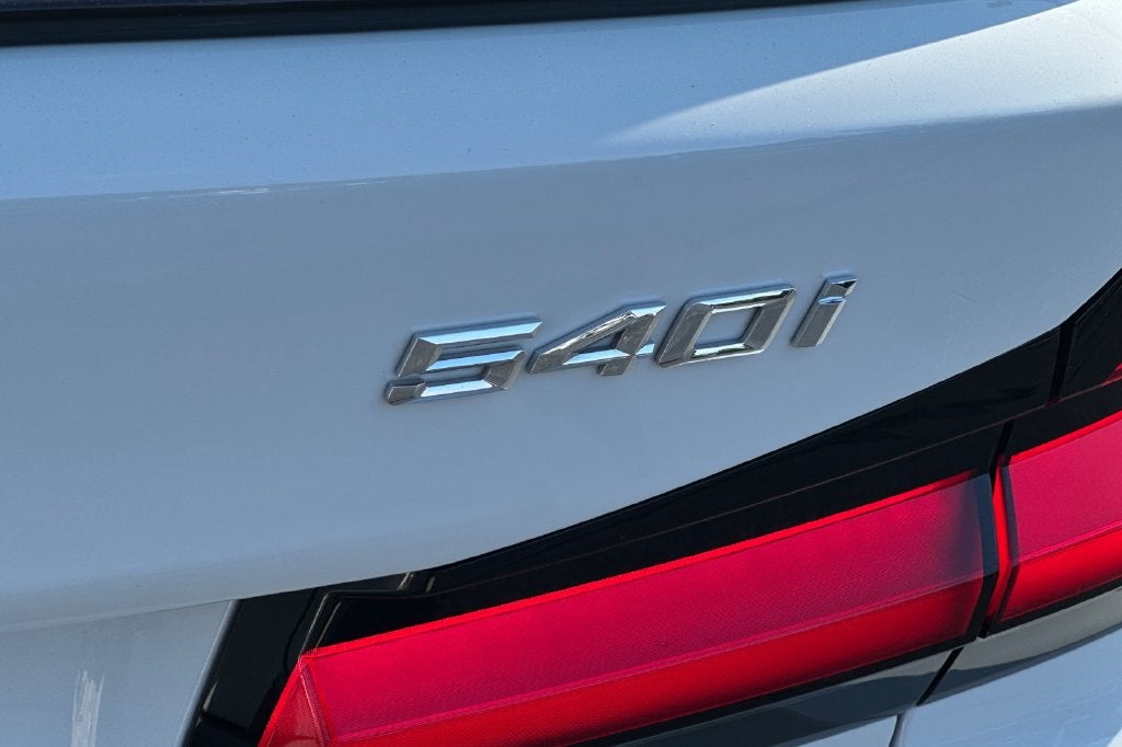 2023 BMW 5 Series 540i
