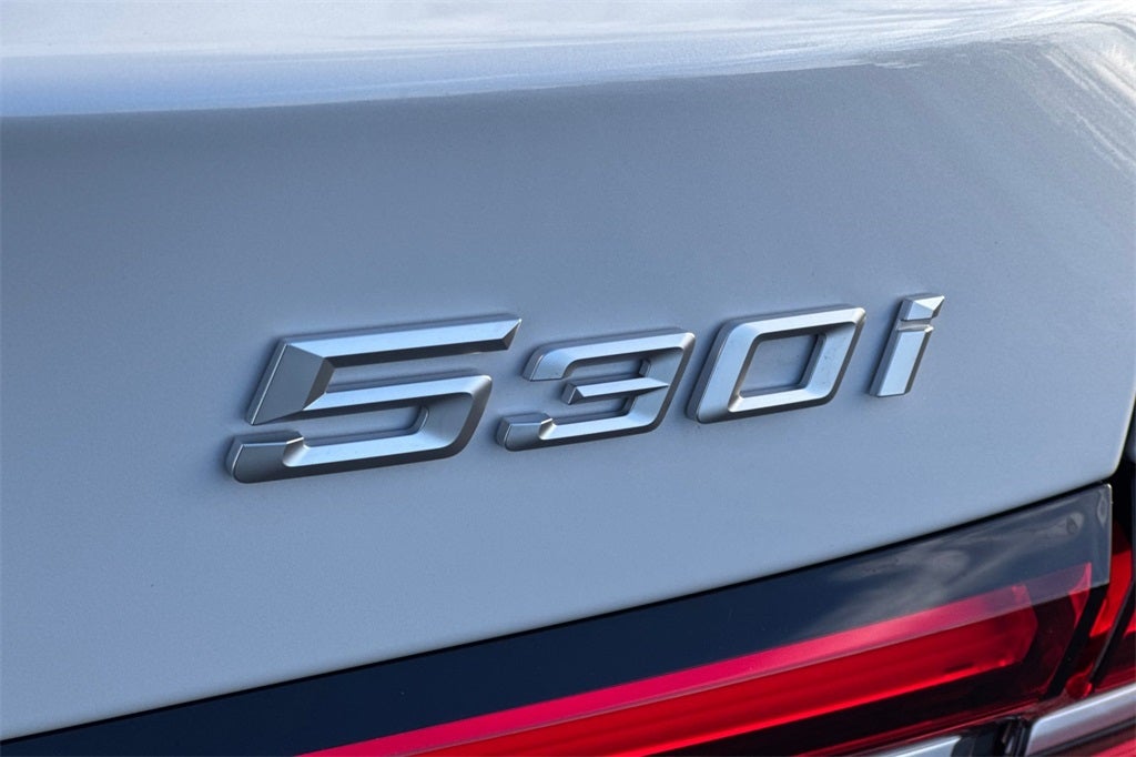 2026 BMW 5 Series 530i xDrive