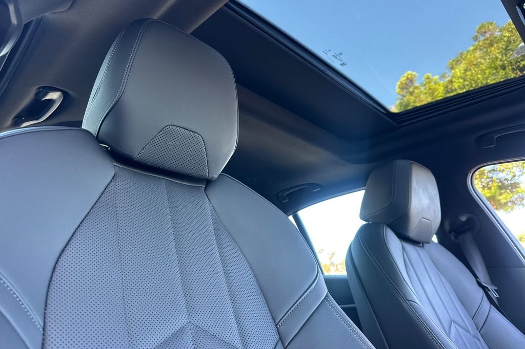 2025 BMW 5 Series 540i xDrive