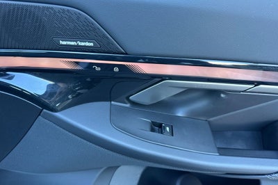 2025 BMW 5 Series 540i xDrive