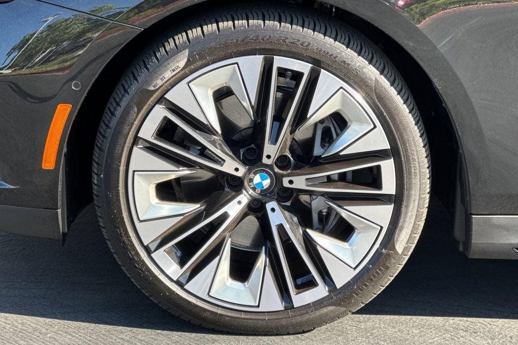 2025 BMW 5 Series 540i xDrive