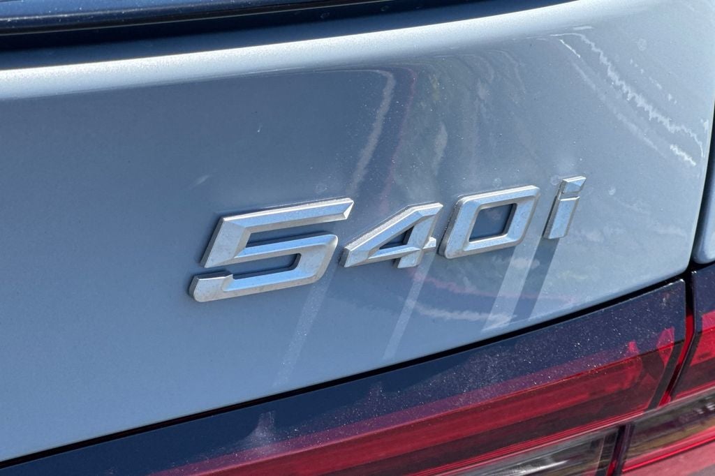 2027 BMW 5 Series 540i xdr