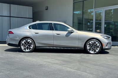 2024 BMW 5 Series 540i xDrive