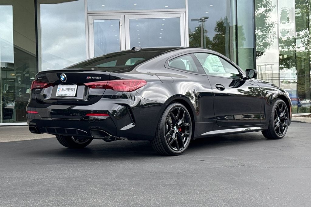 2027 BMW 4 Series M440i xDrive