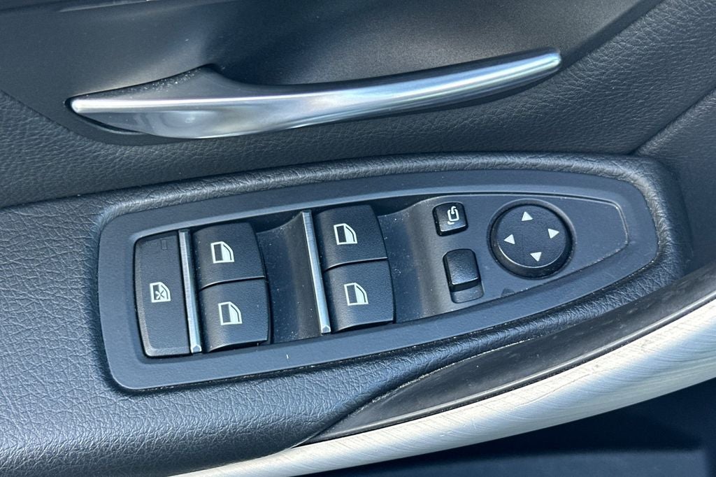 2016 BMW 3 Series 328i