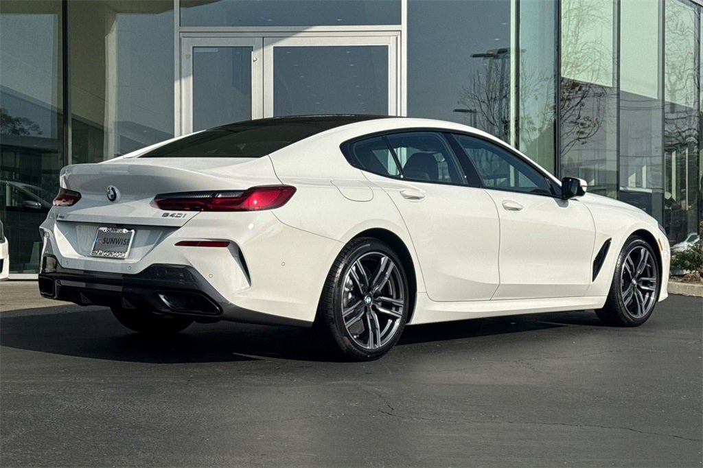 2026 BMW 8 Series 840