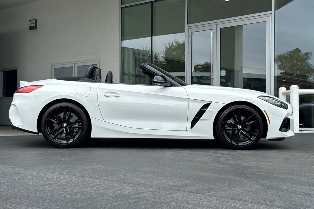 2026 BMW Z4 sDrive30i