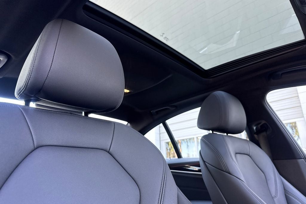 2019 BMW 5 Series 540i