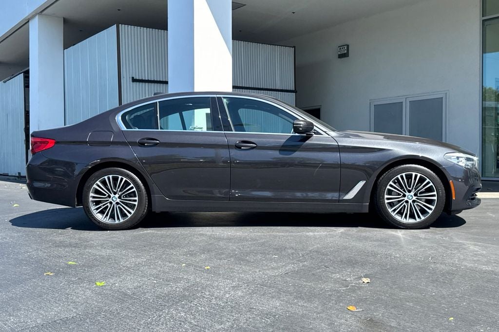2019 BMW 5 Series 540i