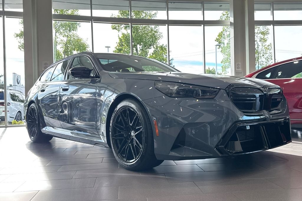 2027 BMW M5 Base