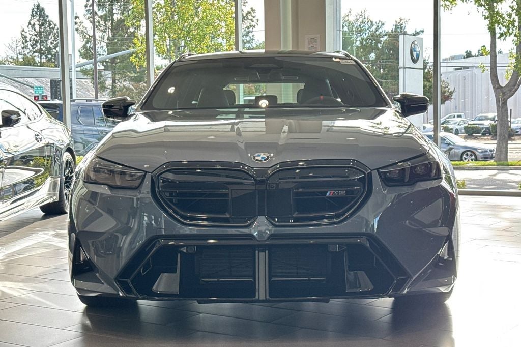 2027 BMW M5 Base
