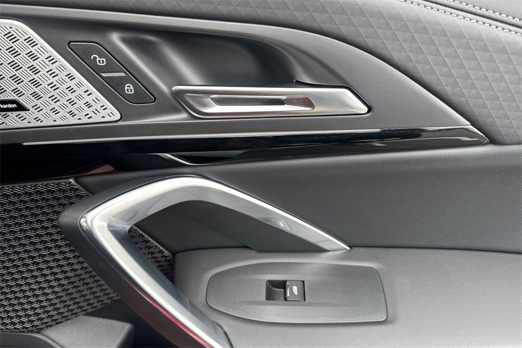 2025 BMW X2 xDrive28i