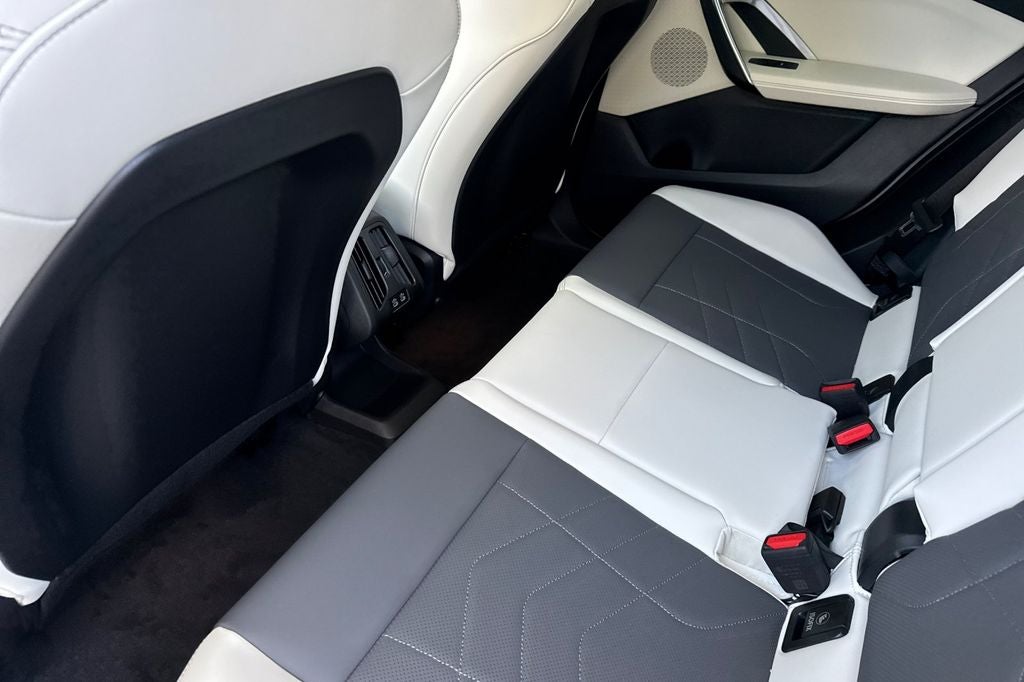 2026 BMW X2 xDrive28i