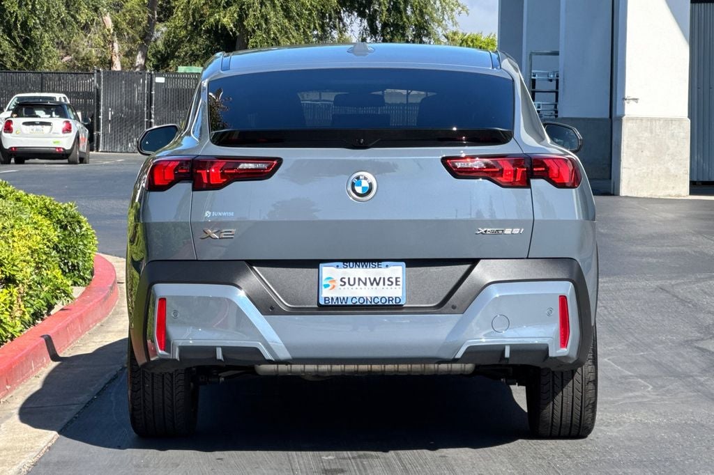 2025 BMW X2 xDrive28i