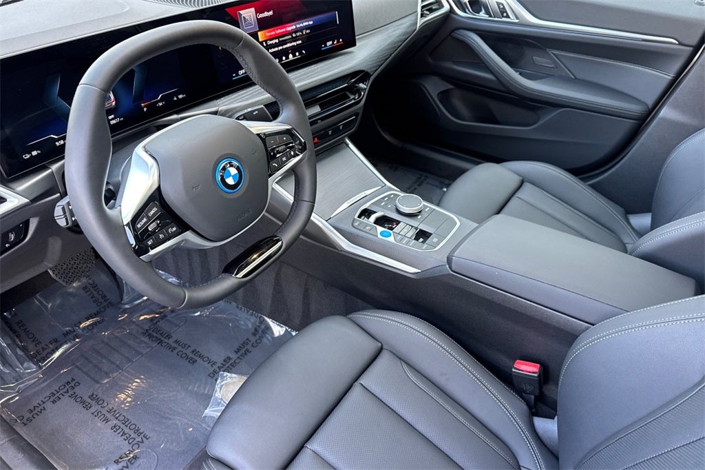 2025 BMW i4 eDrive40