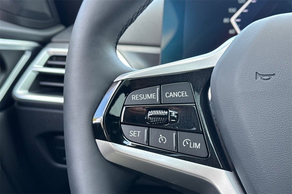 2025 BMW i4 eDrive40