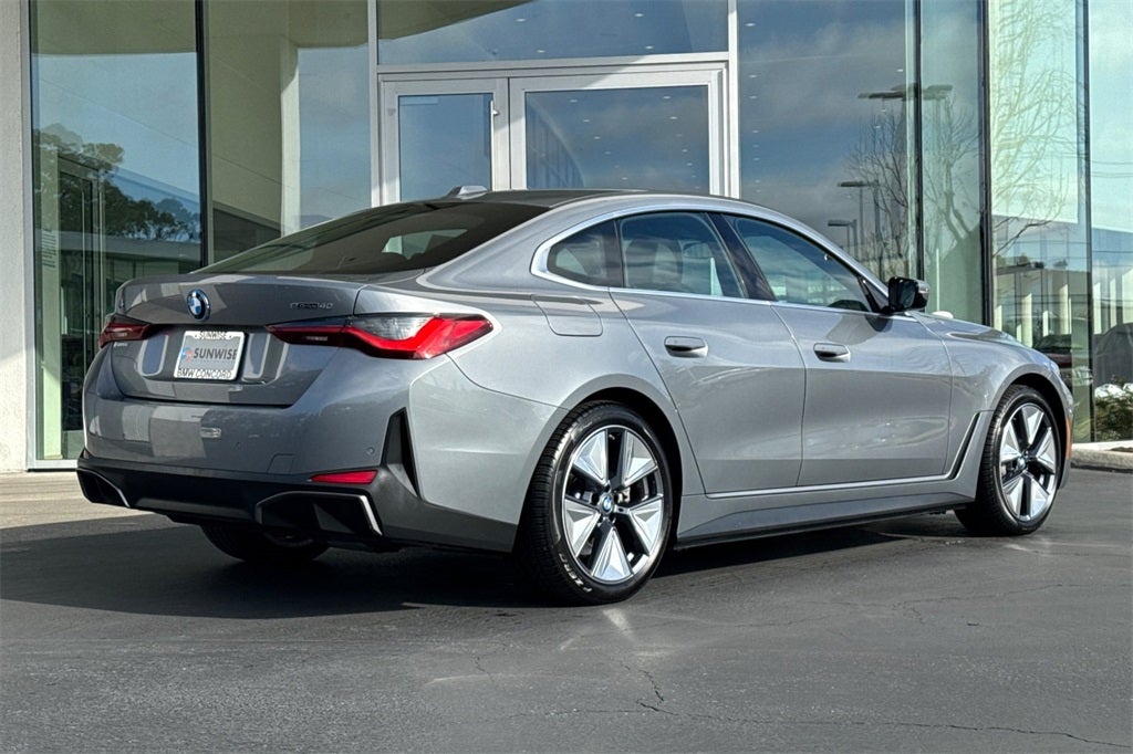 2025 BMW i4 eDrive40