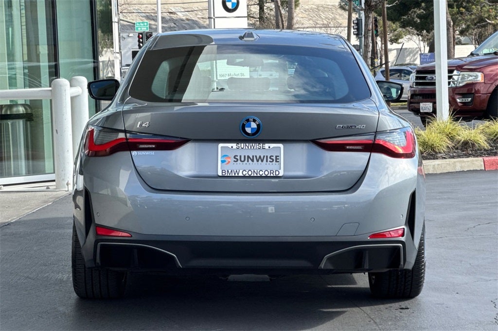 2025 BMW i4 eDrive40