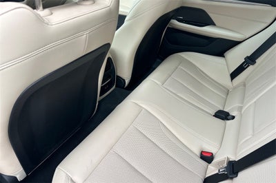 2025 BMW i4 eDrive40