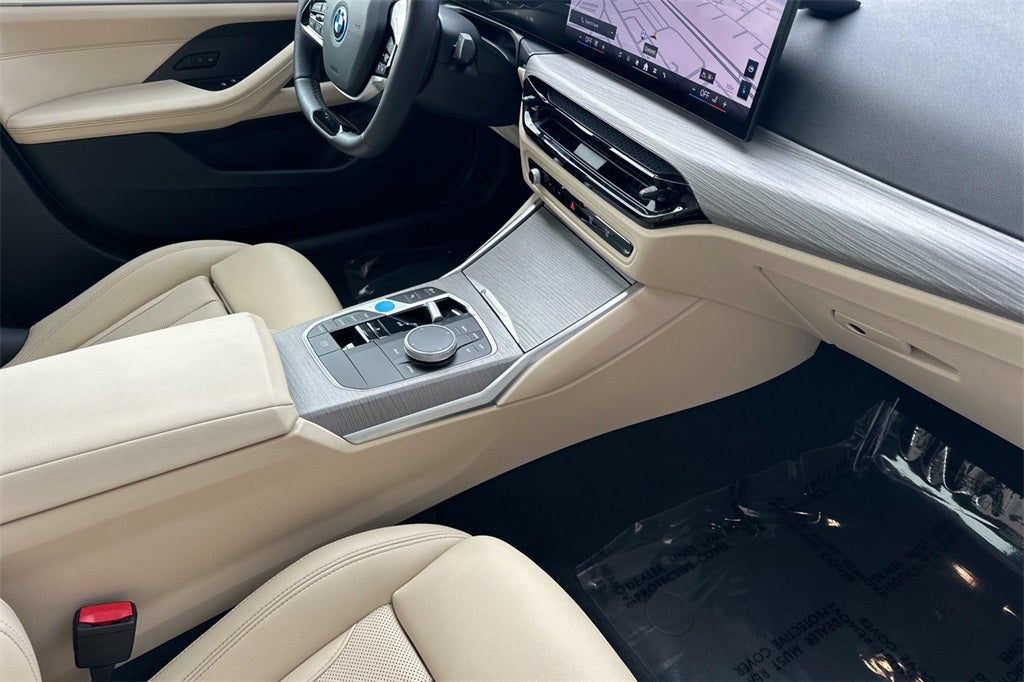 2025 BMW i4 eDrive40