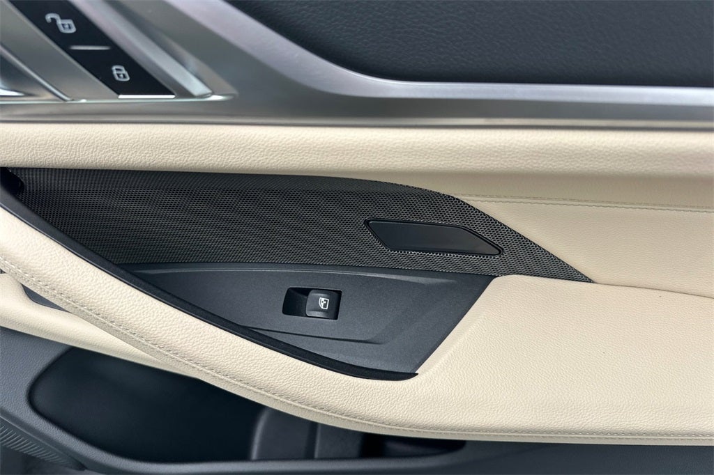 2025 BMW i4 eDrive40