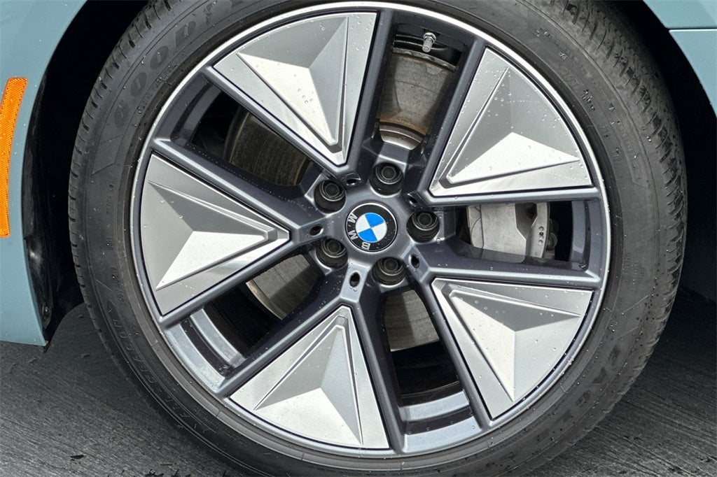 2025 BMW i4 eDrive40