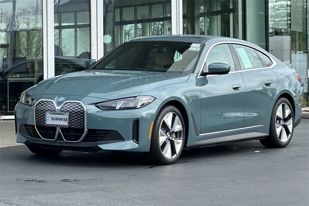 2025 BMW i4 eDrive40