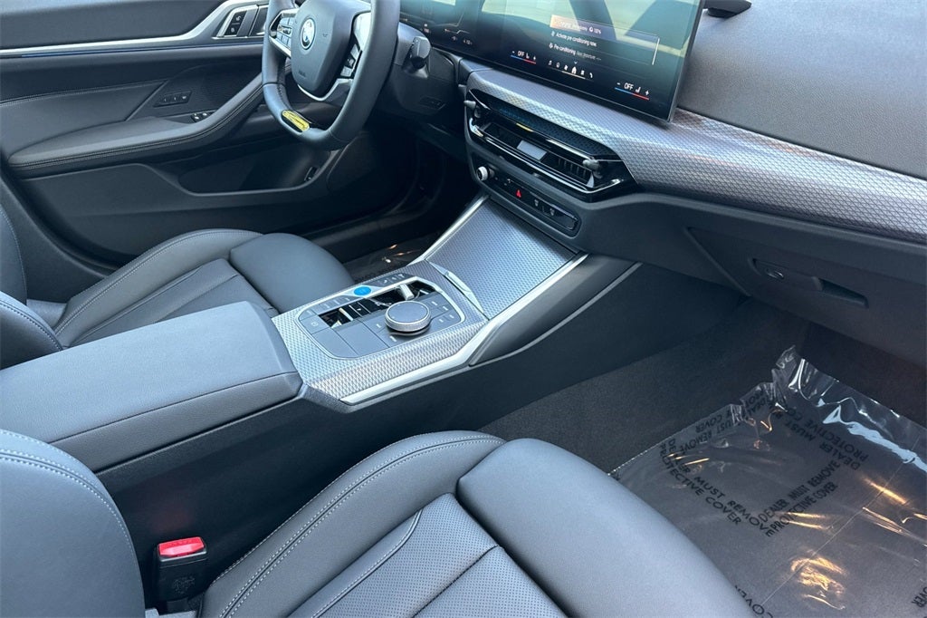 2025 BMW i4 eDrive40