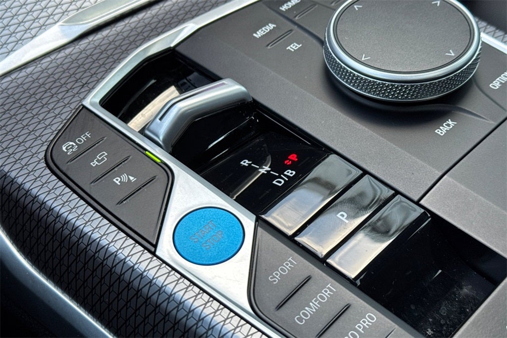 2025 BMW i4 eDrive40