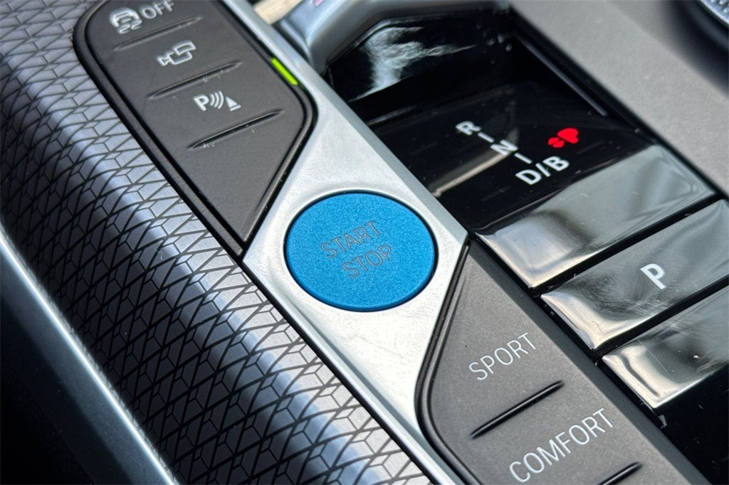 2025 BMW i4 eDrive40