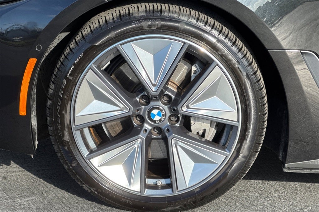 2025 BMW i4 eDrive40