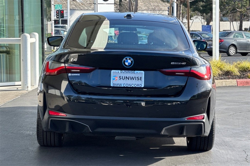 2025 BMW i4 eDrive40