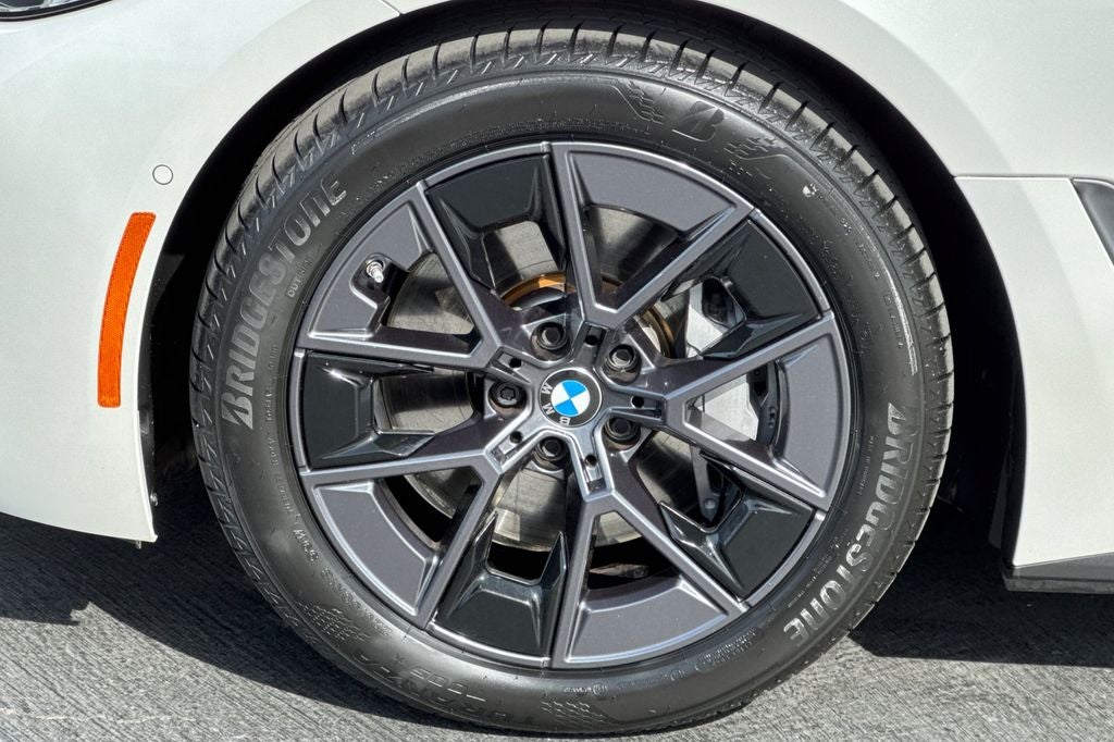 2025 BMW i4 eDrive40