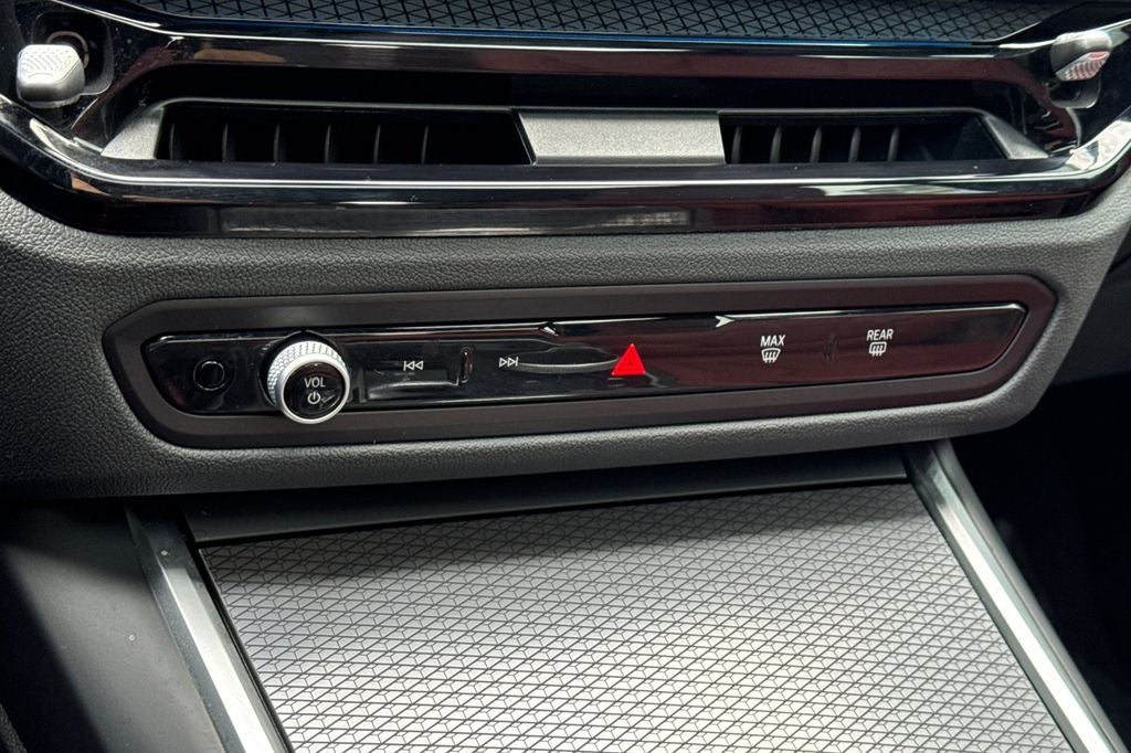 2025 BMW i4 eDrive40