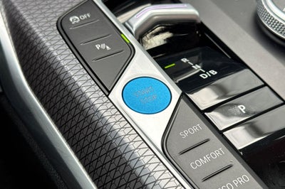 2025 BMW i4 eDrive40