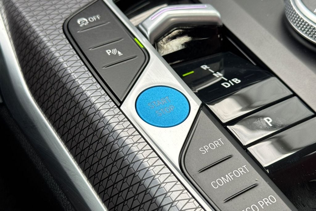 2025 BMW i4 eDrive40