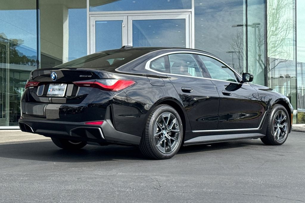 2025 BMW i4 eDrive40