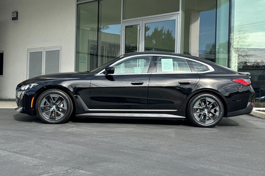 2025 BMW i4 eDrive40